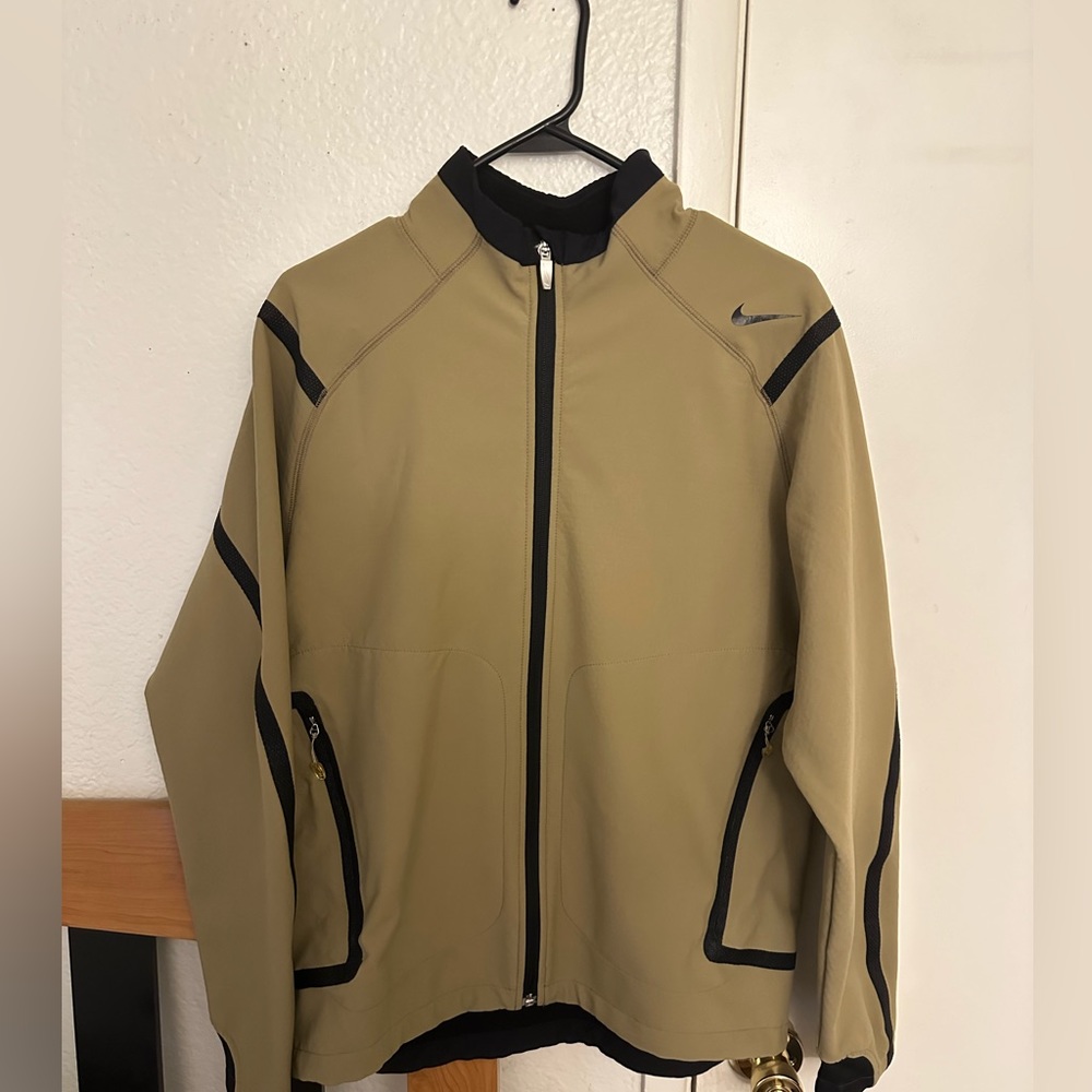 Nike jacket - Picture 2 of 3